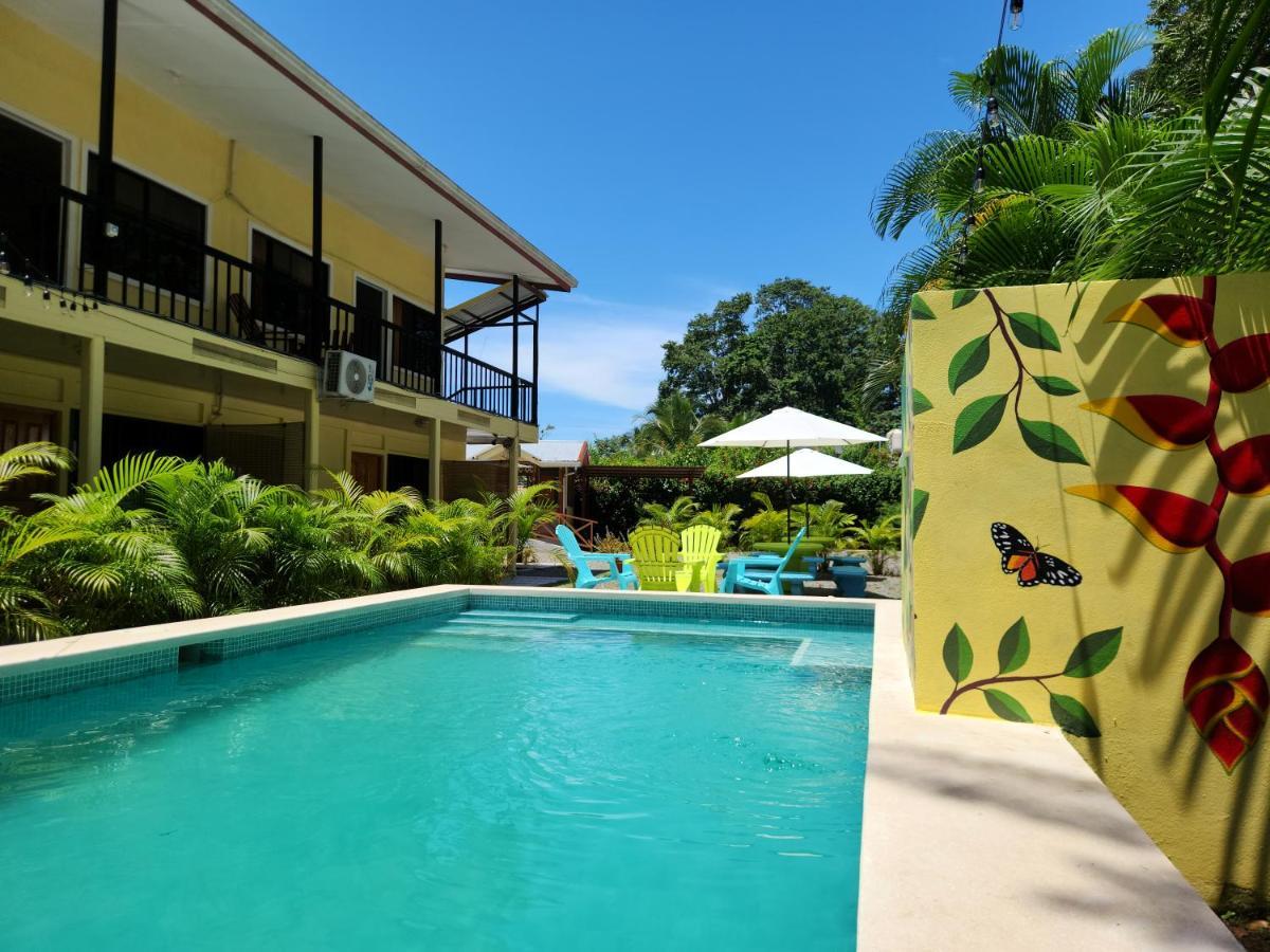 Family Hotel Puerto Viejo de Talamanca Kültér fotó