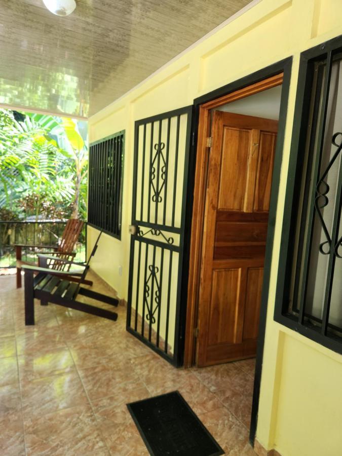 Family Hotel Puerto Viejo de Talamanca Kültér fotó